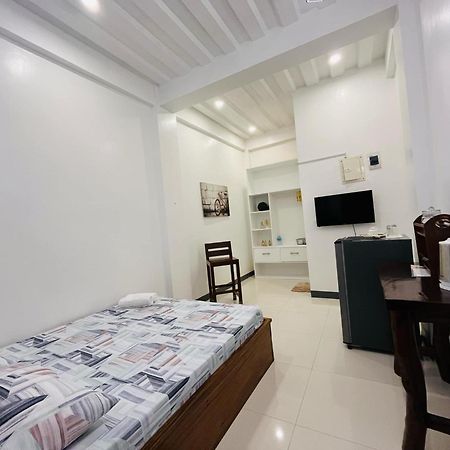 Fn Lodge - Town Proper Palompon Екстер'єр фото